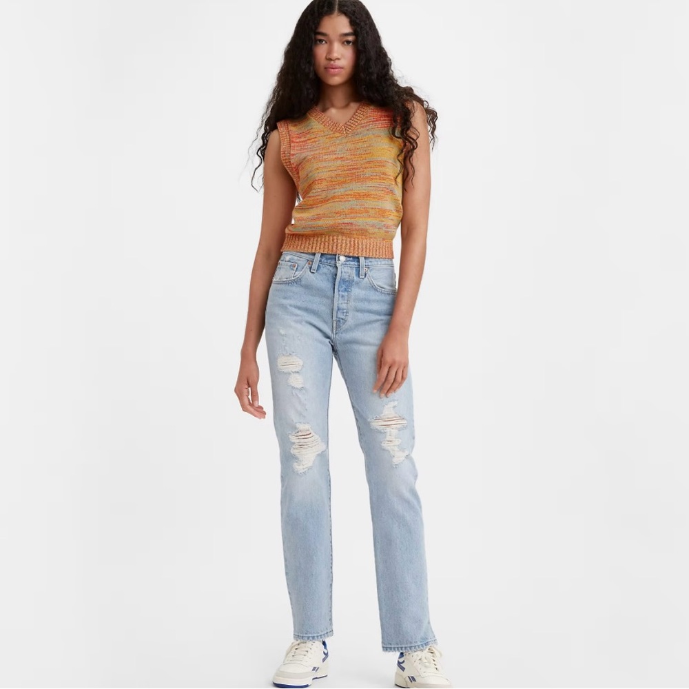 NWT Levi’s 501 jeans. Distressed. Never worn. Size W27 L30.